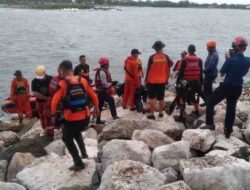 Perahu Nelayan Terbalik di Perairan CPI Makassar, Dua Selamat, Satu Hilang