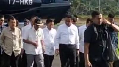 Anies Baswedan Jadi Capres Pertama Injakkan Kaki di Bandara Arung Palakka Bone