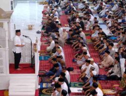 Tarawih Pertama di Masjid Agung Syekh Yusuf, Begini Pesan Cinta Wabup Gowa