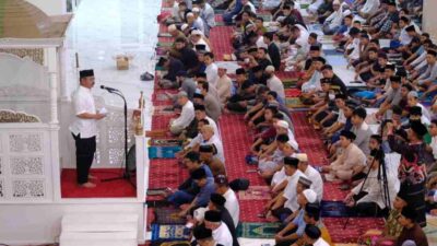 Tarawih Pertama di Masjid Agung Syekh Yusuf, Begini Pesan Cinta Wabup Gowa