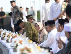 Momen Buka Puasa Bersama, Ini Pesan Cinta Indira Yusuf Ismail