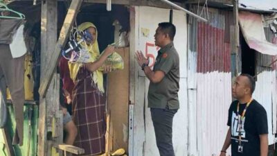 Sulsel Ramadan Berbagi Bahagia, Disbudpar Sulsel Door To Door Bagikan Paket Cinta