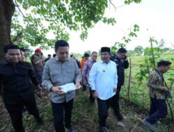 Pj Gubernur Sulsel bersama Komisi V DPR RI Cek Lahan Pembangunan Stadion di Makassar