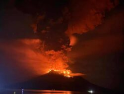 Gunung Ruang di Sulawesi Utara Meletus, Level Siaga, 828 Warga Dievakuasi