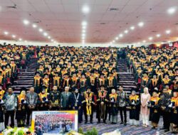 Rektor UNM Tekankan 5 Hal Tugas Guru Profesional Dihadapan Ribuan Wisudawan PPG Daljab