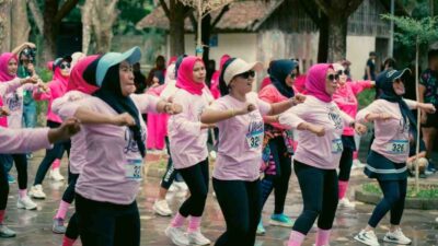 Ribuan Warga Semarakkan Kompetisi Zumba Bugis Waterpark Adventure