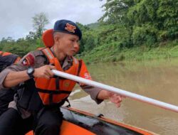 Remaja Asal Soppeng Terseret Arus Sungai Walannae, SAR Brimob dan Basarnas Turun