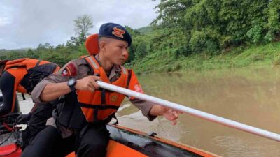 Remaja Asal Soppeng Terseret Arus Sungai Walannae, SAR Brimob dan Basarnas Turun