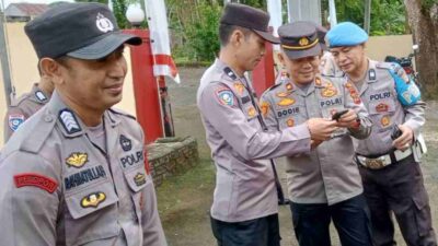 Judi Online Meresahkan, Kapolsek Barebbo Sidak Handphone Personel