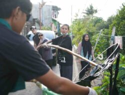 Awkarin Bareng 400 Relawan KYF 2024 Aksi Bersih Kanal Sinrijala Makassar