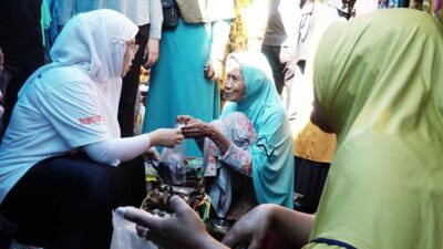 Kanita Kahfi Merakyat, Sarapan Lemang Bareng Pedagang Pasar Banyorang