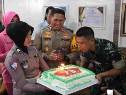 Nasi Tumpeng Kapolres Bone “Meledak” di HUT TNI Ke-79 di Kodim 1407