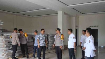 Kapolres Erwin Bawa PJU Cek Gudang Penyimpanan KPU Bone