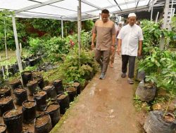 Sambangi Pesantren Alam Indonesia di Barru, Prof Fadjry Djufry Siap Bantu Bibit Ternak Varietas Unggul