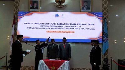 Pj Bupati Bone Lantik Direktur Perumda Wae Manurung, Bachtiar Sairing Pakai Dasi Merah