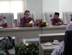 Rektor Unismuh Makassar Lepas Dosen dan Karyawan Calon Haji 2025
