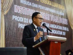 Rapat Senat Luar Biasa Intitut Batari Toja, Wabup Andi Akmal Tunggu Kontribusi Lulusan