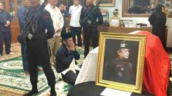 Mentan Andi Amran Berduka, Wafatnya Jusuf Manggabarani Melayat Tengah Malam