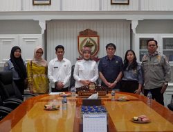 Aliyah Mustika Ilham Dukung Semangat Juang Mahasiswa Unhas di Kejurnas Kempo