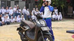 Asmo Sulsel Ingatkan Siswa SMKN 4 Makassar Pentingnya Keselamatan Berkendara