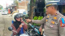 Polisi Jaring Pengendara Pakai HP Saat Berkendara di Operasi Patuh Hari Ke-10