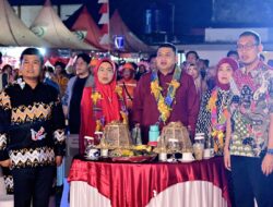 Pesta Rakyat Kemerdekaan di Kecamatan Mamajang, Pjs RT / RW Dapat Penghargaan