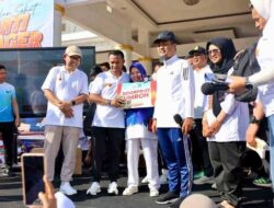 Janda Beruntung Raih Umrah Jalan Sehat Anti Mager Gubernur Sulsel di Bone