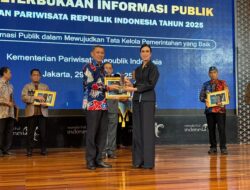 Poltekpar Makassar Pertahankan Predikat “Informatif” dalam Anugerah Monev Keterbukaan Informasi Publik Kemenpar