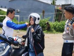 Asmo Sulsel dan Polres Gowa Edukasi Siswa Madrasah Madani Gowa Cara Aman Berkendara