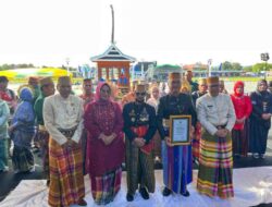 Bone Beri Gelar To Risenge Daeng Mapuji ke Bupati Malinau Wempi W Mawa, Ini Artinya