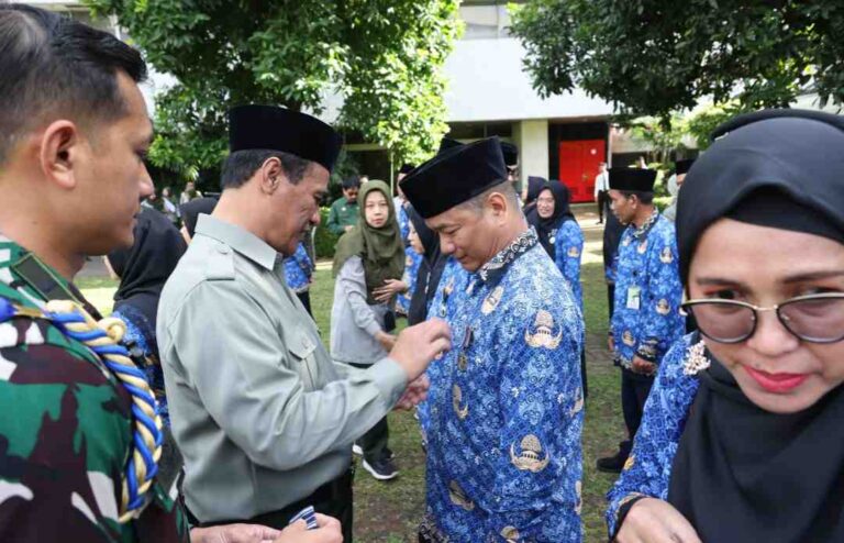 Makna Hari Pahlawan di Mata Mentan Andi Amran Sulaiman - NalarMedia.id