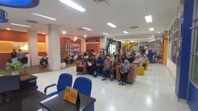 Wajib Pajak Serbu Kantor Pajak di Bone, Petugas Ramah Layani Aktivasi Akun Coretax