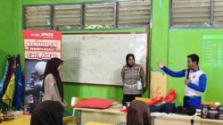 Asmo Sulsel dan Polres Parepare Edukasi Safety Riding Siswa SMKN 3 Parepare