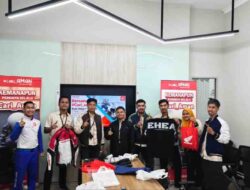 Tebar Pesan Keselamatan Berkendara, Asmo Sulsel Bekali Karyawan PT Adira Palopo Edukasi Safety Riding