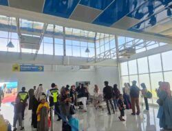 Sambut Nataru, Kepadatan Penumpang di Bandara Arung Palakka Bone Meningkat