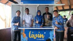 Pemkab Gowa Kolaborasi Bank Mandiri Bagikan 50 Gerobak UMKM 