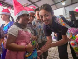 Indosat Berbagi Paket Cinta Kasih Natal bagi Anak-Anak dari Komunitas Rentan