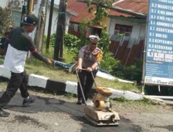 Jelang Nataru, Satlantas Polres Bone Kolaborasi Jasa Raharja dan Dinas BMCKTR Tambal Jalan Lubang Maut