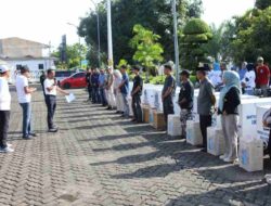 Dukung Pelaku IKM Bone, Bupati Andi Asman Salurkan Bantuan Mesin dan Peralatan