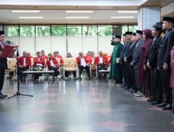 Rektor Unhas Lantik 47 Pejabat Baru, Berikut Nama dan Jabatannya