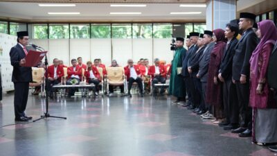 Rektor Unhas Lantik 47 Pejabat Baru, Berikut Nama dan Jabatannya