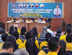 Polisi dan Wartawan Satu Panggung di Soppeng: Pelatihan Jurnalistik dan Edukasi AKP Dodie Sosialisasi KUHP – KUHAP Baru