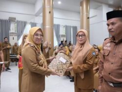 Bupati Talenrang Serahkan 238 SK Kepsek dan Pengawas di Gowa