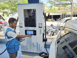 69 SPKLU PLN UID Sulselrabar Layani Pengguna Mobil Listrik Selama Ramadan