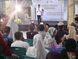 Ribuan Masyarakat Padati Buka Puasa Bersama Anggota DPR RI Prof Nurdin Halid di Bone