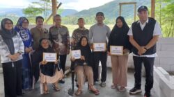 Bantuan Kebencanaan Gubernur Andi Sudirman untuk Korban Kebakaran di Bua Luwu