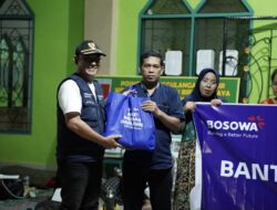 Peduli Korban Banjir di Makassar, Bosowa Peduli Salurkan Paket Pangan