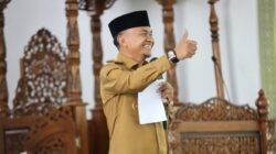 Pesan Bupati Andi Asman untuk ASN di Bone: Belanja di Lapmer dan Berbagi Sedekah pada UMKM Prasejahtera Binaan