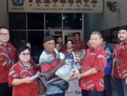 100 Paket Cinta Dibagikan PSMTI Makassar untuk Penuhi Kebutuhan Masyarakat Selama Ramadan