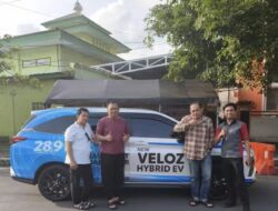 Cara Unik Kalla Toyota Kenalkan New Veloz Hybrid EV, Pengunjung Beruntung Dapat Motor Listrik